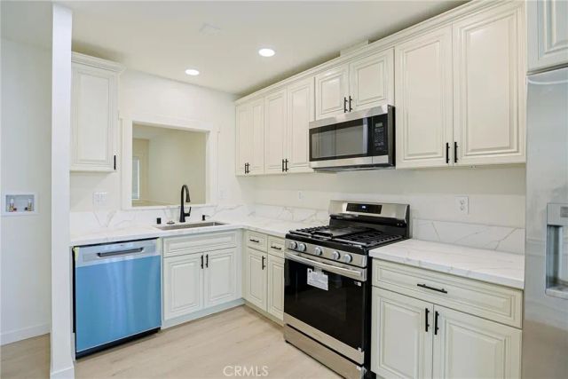 4109 W 5th F2, Santa Ana, CA 92703