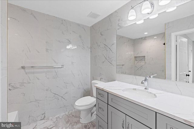 6202 RED HAVEN DR, Marlton, NJ 08053