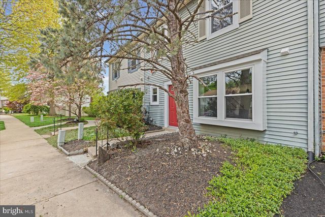 6202 RED HAVEN DR, Marlton, NJ 08053