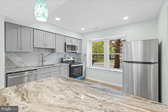 6202 RED HAVEN DR, Marlton, NJ 08053