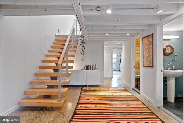 7725 CREFELD ST, Philadelphia, PA 19118