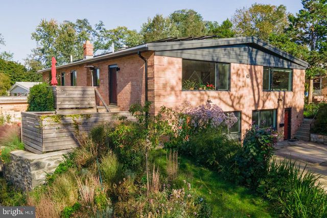 7725 CREFELD ST, Philadelphia, PA 19118