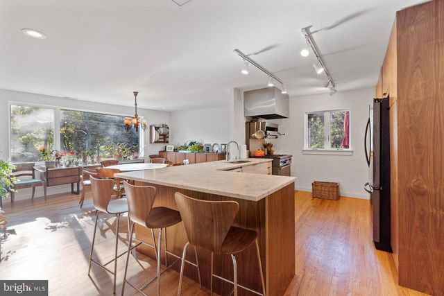 7725 CREFELD ST, Philadelphia, PA 19118