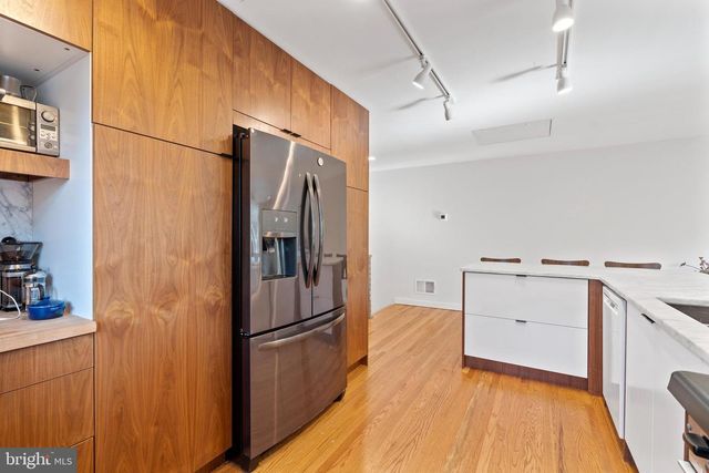 7725 CREFELD ST, Philadelphia, PA 19118