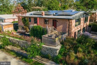 7725 CREFELD ST, Philadelphia, PA 19118