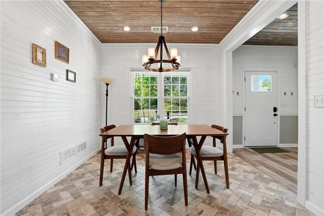 366 Silverthorn Drive NW, Marietta, GA 30064