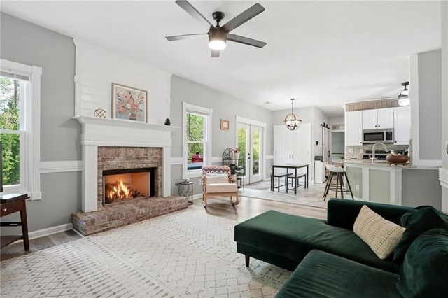 366 Silverthorn Drive NW, Marietta, GA 30064