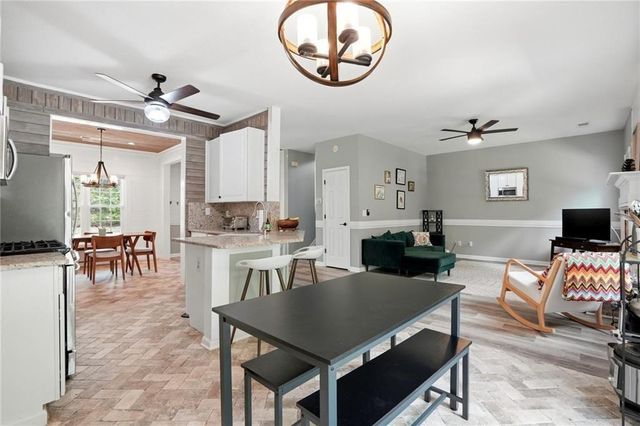 366 Silverthorn Drive NW, Marietta, GA 30064