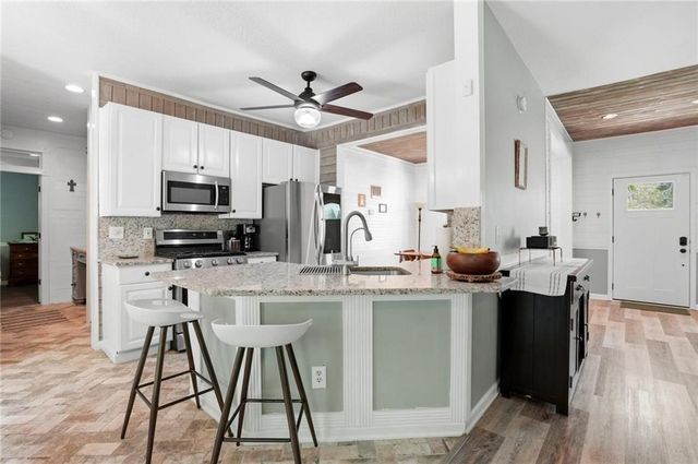 366 Silverthorn Drive NW, Marietta, GA 30064