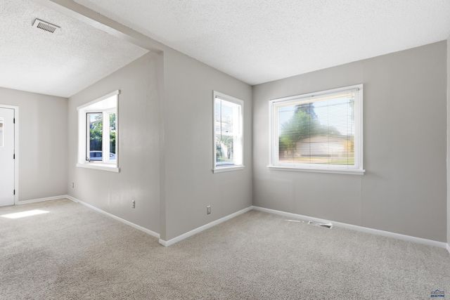 320 BASHAM RD, Rapid City, SD 57702