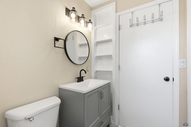 320 BASHAM RD, Rapid City, SD 57702