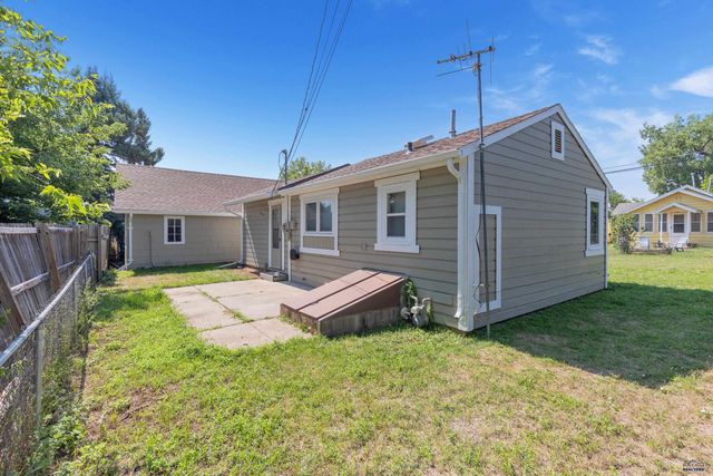 320 BASHAM RD, Rapid City, SD 57702
