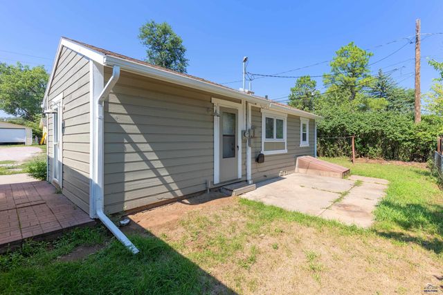 320 BASHAM RD, Rapid City, SD 57702
