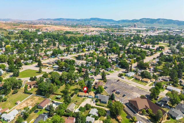 320 BASHAM RD, Rapid City, SD 57702