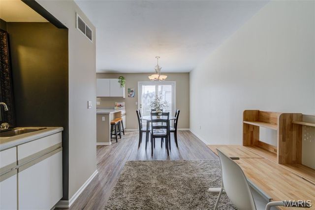 3207 Sherman Park Drive 2D, St Charles, MO 63303