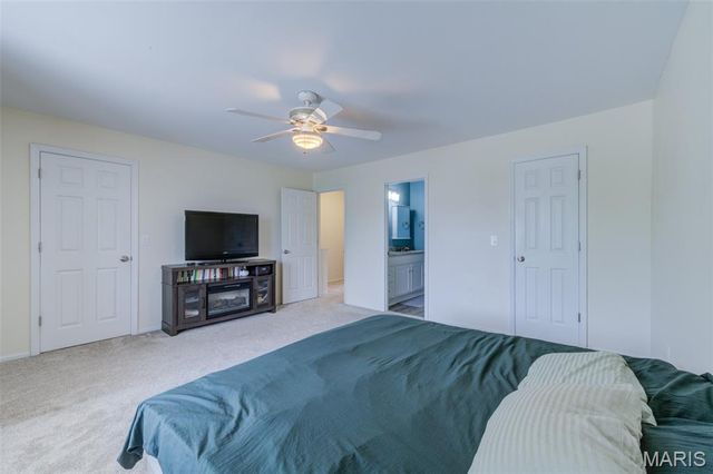3207 Sherman Park Drive 2D, St Charles, MO 63303