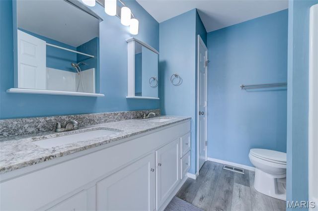 3207 Sherman Park Drive 2D, St Charles, MO 63303