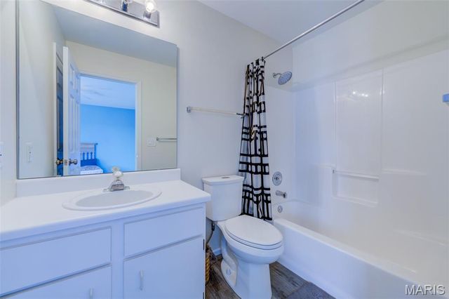 3207 Sherman Park Drive 2D, St Charles, MO 63303