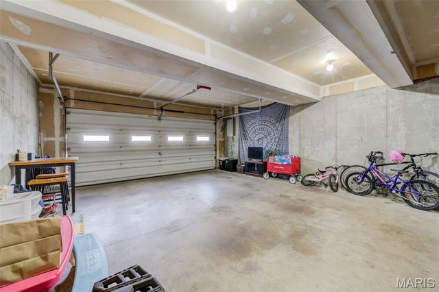 3207 Sherman Park Drive 2D, St Charles, MO 63303