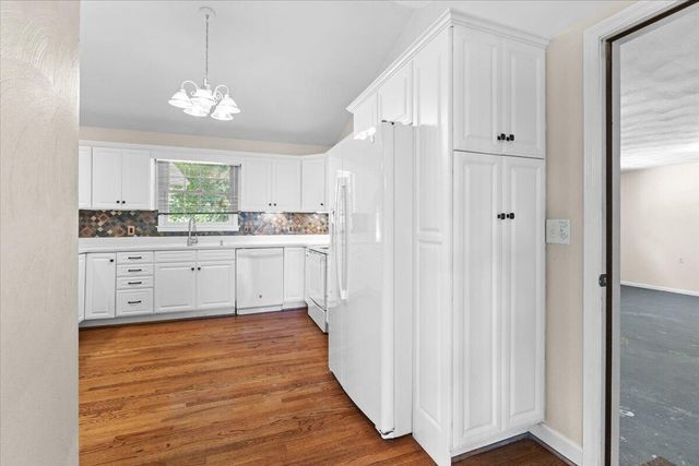 316 Polar LN, Salem, VA 24153