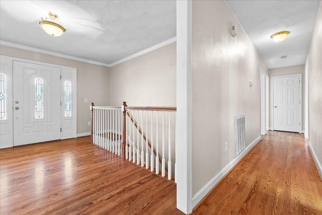 316 Polar LN, Salem, VA 24153