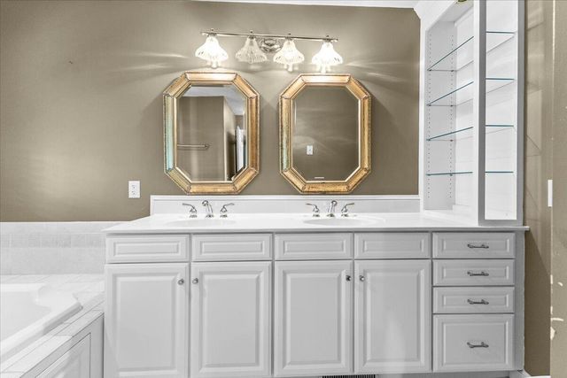 316 Polar LN, Salem, VA 24153