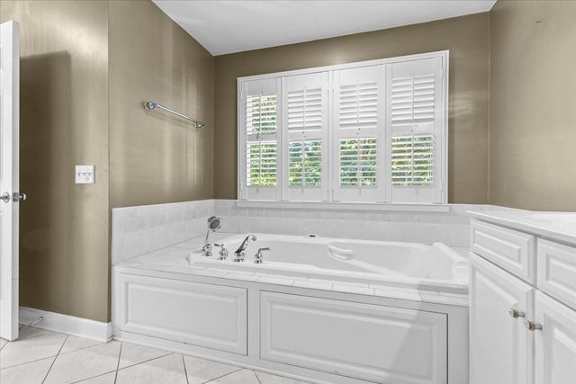 316 Polar LN, Salem, VA 24153