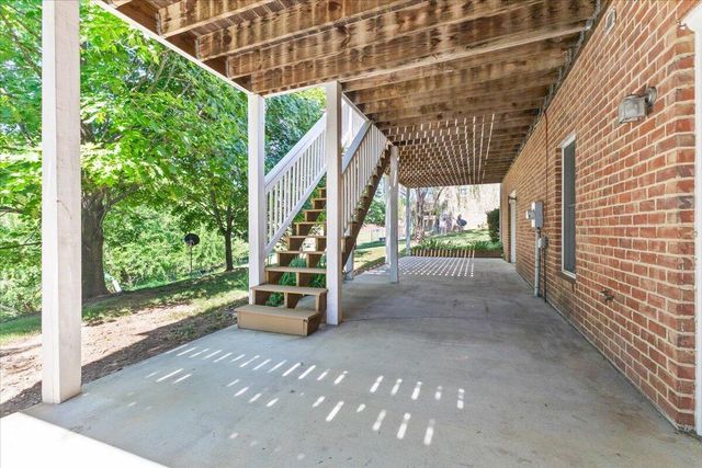 316 Polar LN, Salem, VA 24153