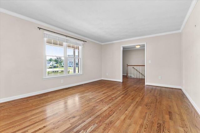316 Polar LN, Salem, VA 24153