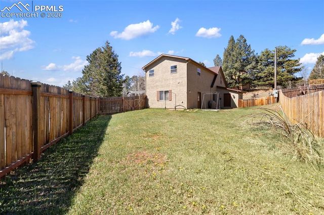 400 Hillcrest Street, Woodland Park, CO 80863