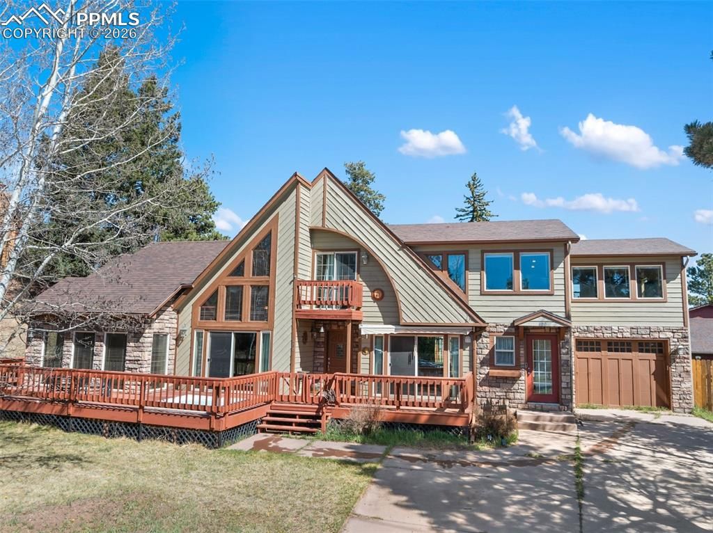 400 Hillcrest Street, Woodland Park, CO 80863