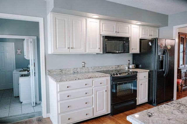 111 Stonehedge Terrace, Monticello, KY 42633