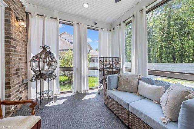 420 Burkes Crossing Drive, Winston-salem, NC 27104