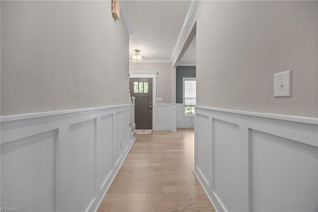 420 Burkes Crossing Drive, Winston-salem, NC 27104