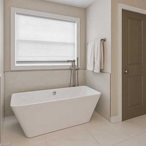 420 Burkes Crossing Drive, Winston-salem, NC 27104