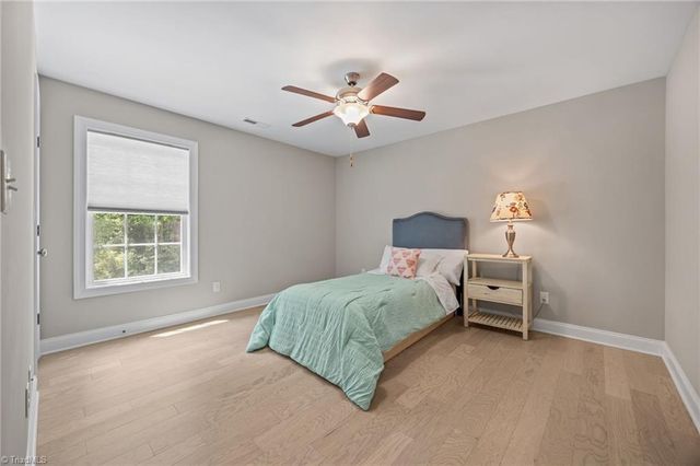 420 Burkes Crossing Drive, Winston-salem, NC 27104