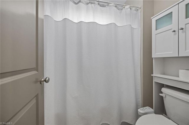 420 Burkes Crossing Drive, Winston-salem, NC 27104