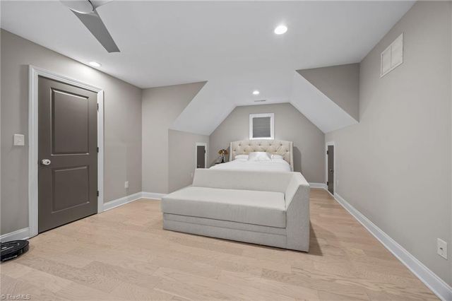 420 Burkes Crossing Drive, Winston-salem, NC 27104