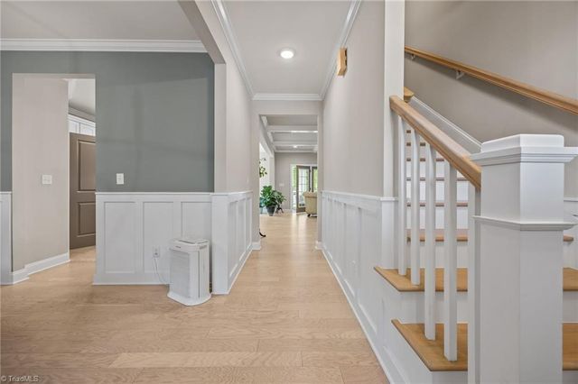 420 Burkes Crossing Drive, Winston-salem, NC 27104