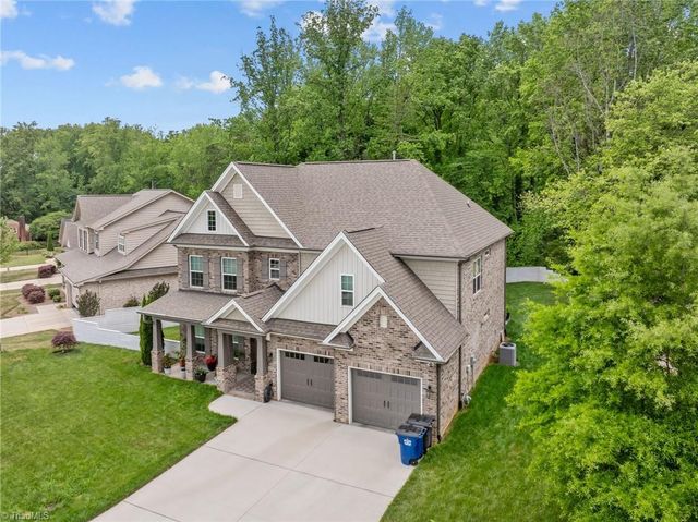 420 Burkes Crossing Drive, Winston-salem, NC 27104