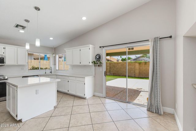 4041 W AVENIDA DEL SOL Avenue, Glendale, AZ 85310
