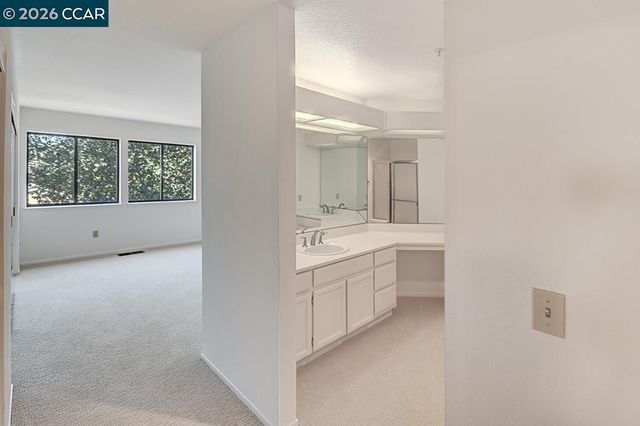 4372 Terra Granada Dr 1A, Walnut Creek, CA 94595