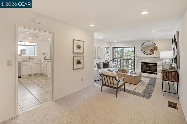 4372 Terra Granada Dr 1A, Walnut Creek, CA 94595