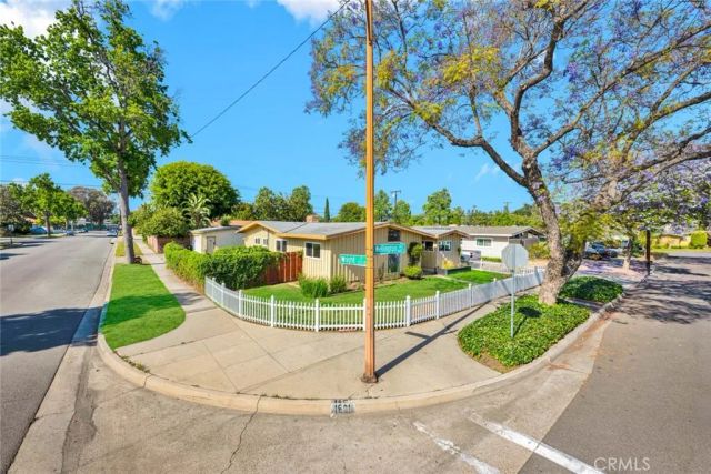 1601 Wellington, Santa Ana, CA 92701