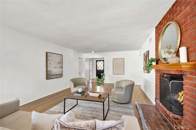 1601 Wellington, Santa Ana, CA 92701