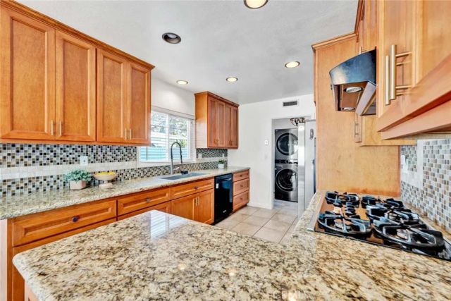 1601 Wellington, Santa Ana, CA 92701