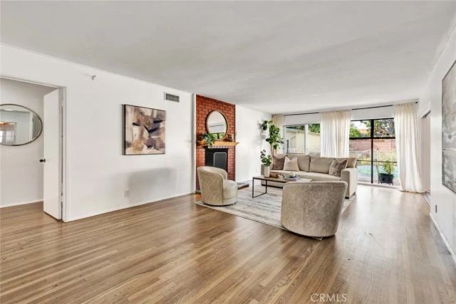 1601 Wellington, Santa Ana, CA 92701