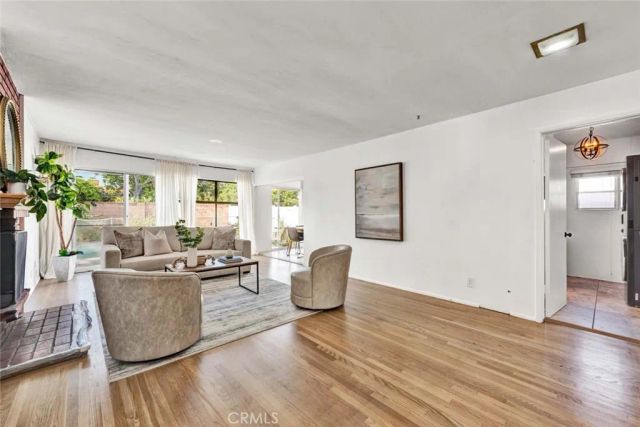 1601 Wellington, Santa Ana, CA 92701