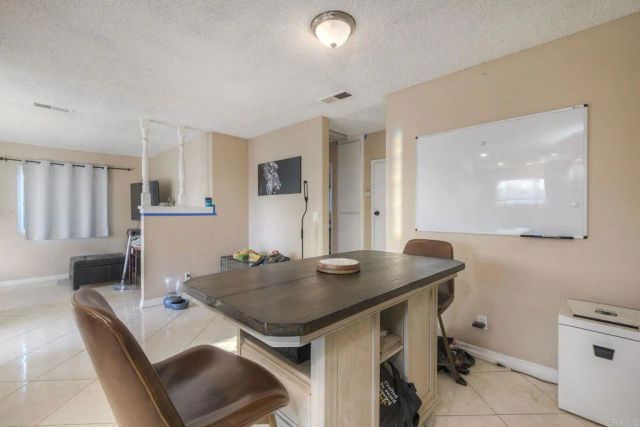 166 Mckinley St., Oceanside, CA 92056