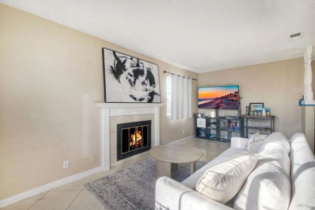 166 Mckinley St., Oceanside, CA 92056